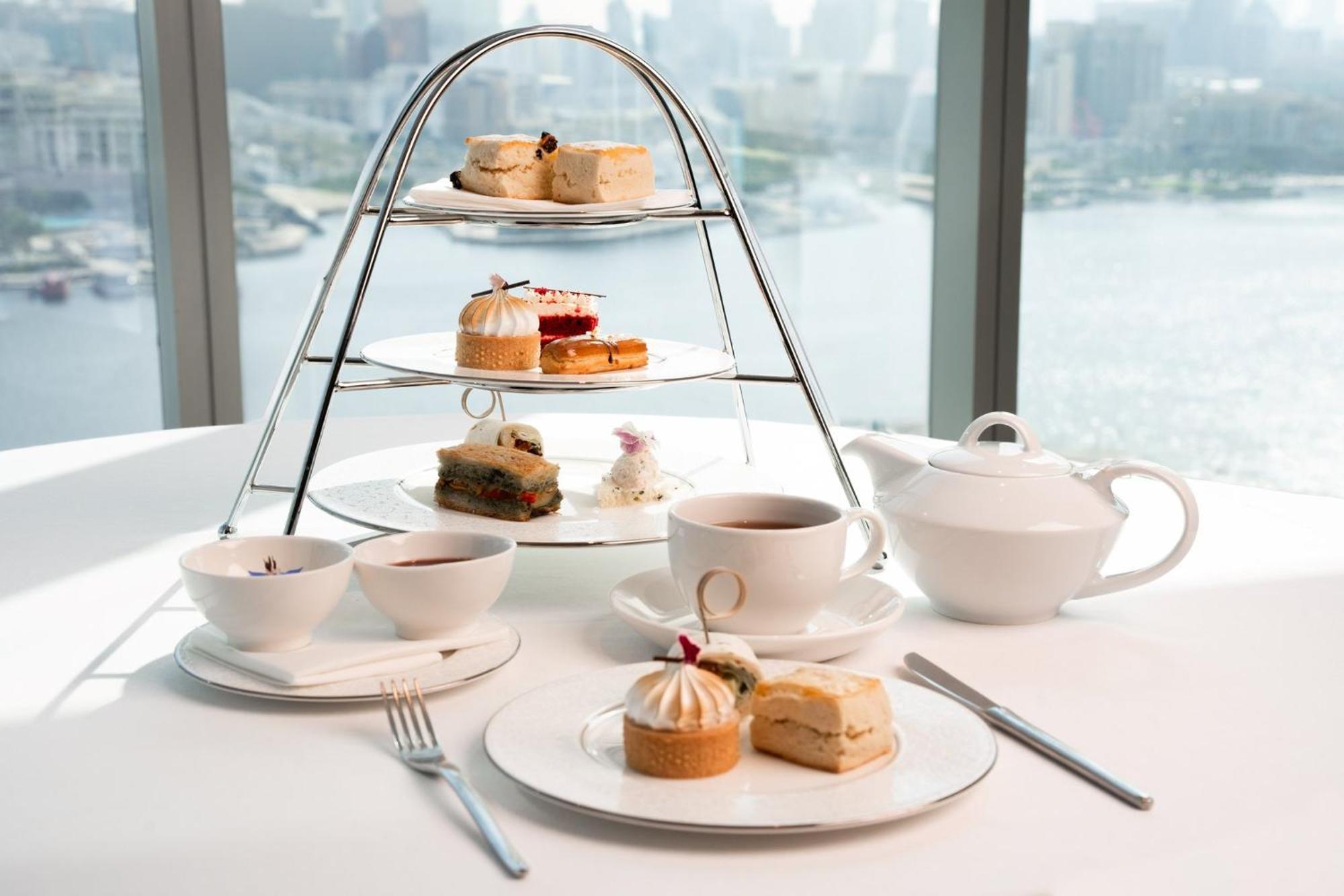 Intercontinental Residence Suites Dubai Festival City By Ihg Exteriör bild Afternoon tea at the InterContinental Hotel, Sydney