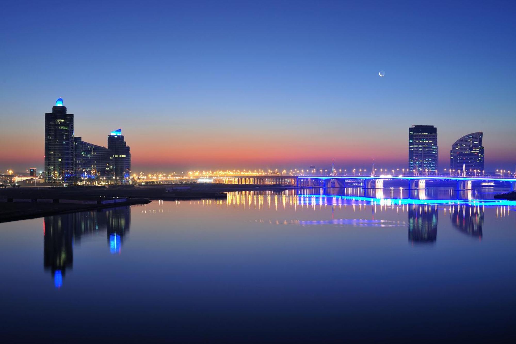 Intercontinental Residence Suites Dubai Festival City By Ihg Exteriör bild Mölnycke