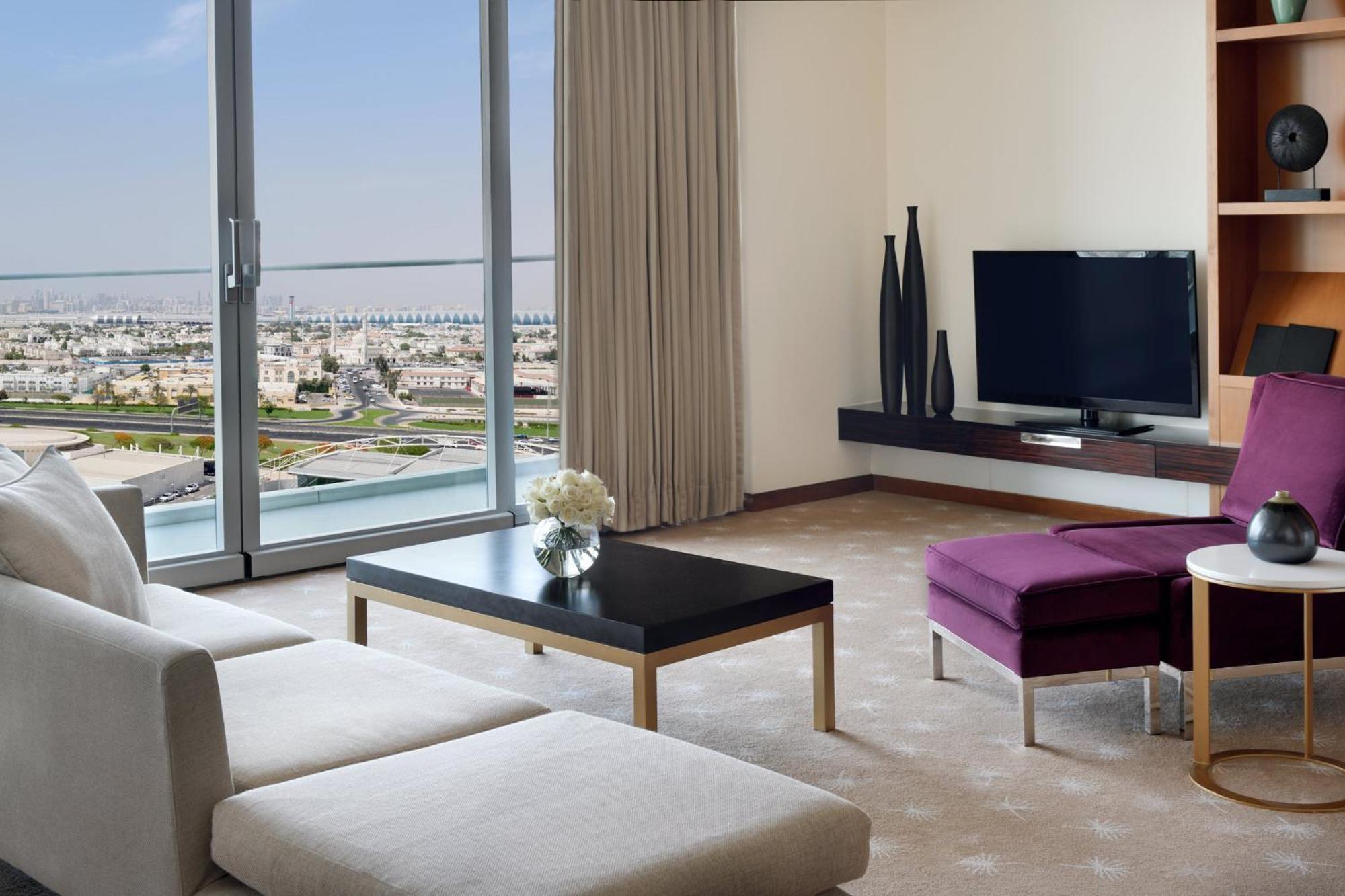 Intercontinental Residence Suites Dubai Festival City By Ihg Exteriör bild A living room at the hotel