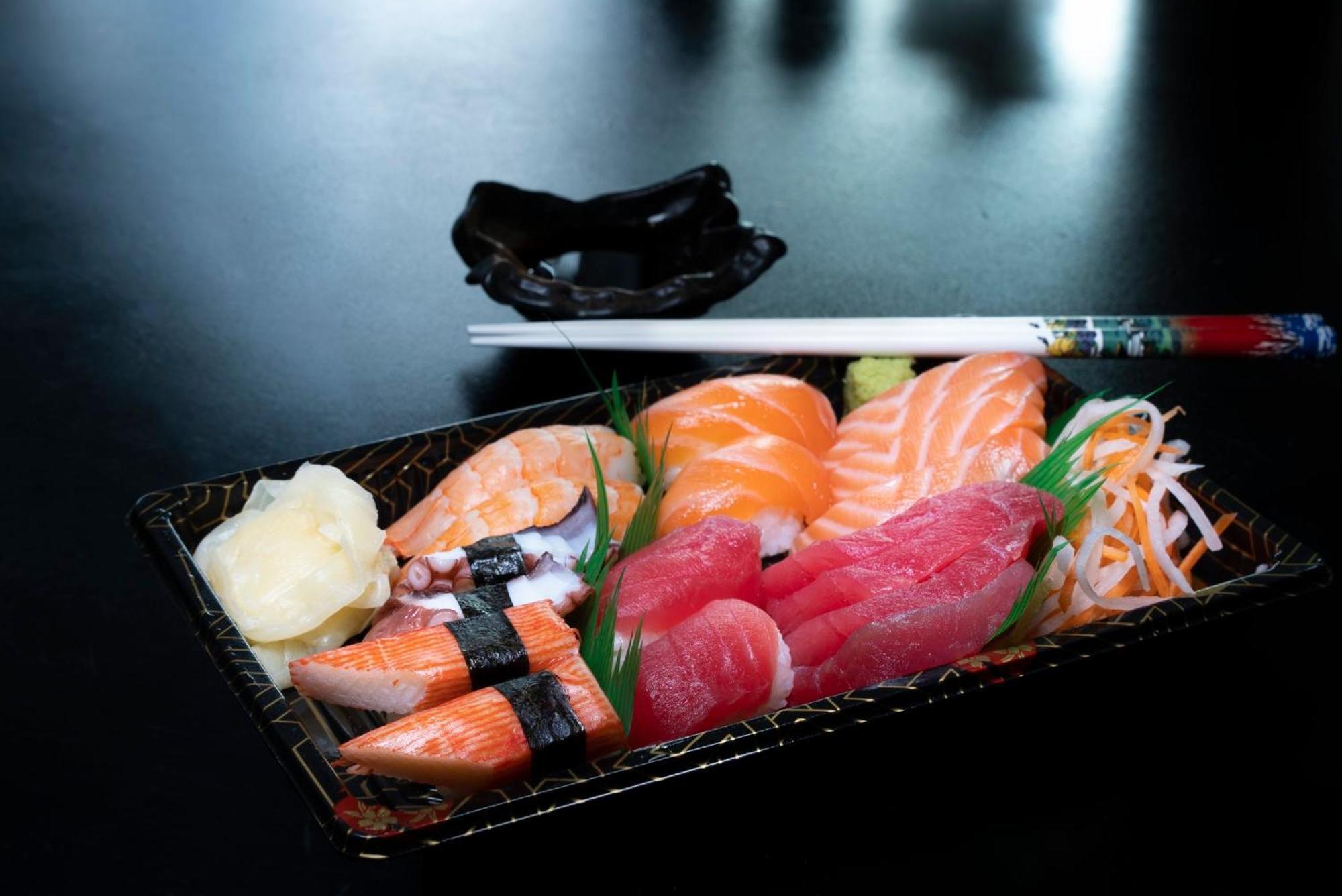 Intercontinental Residence Suites Dubai Festival City By Ihg Exteriör bild Sashimi